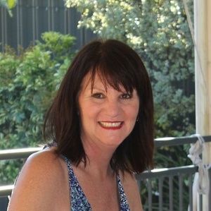 Meet your Posher, Moira